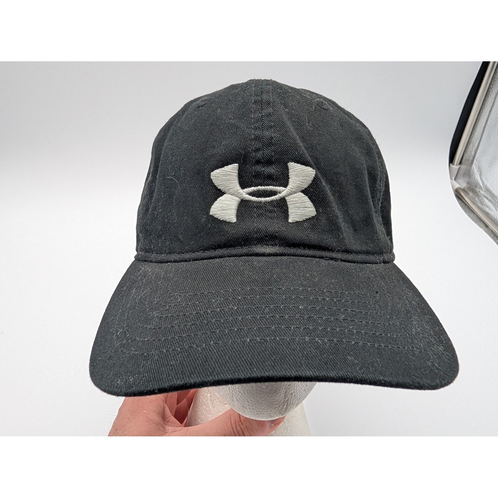 Under Armour Mens Black Adjustable Baseball Hat Embroidered Logo Size MD/LG